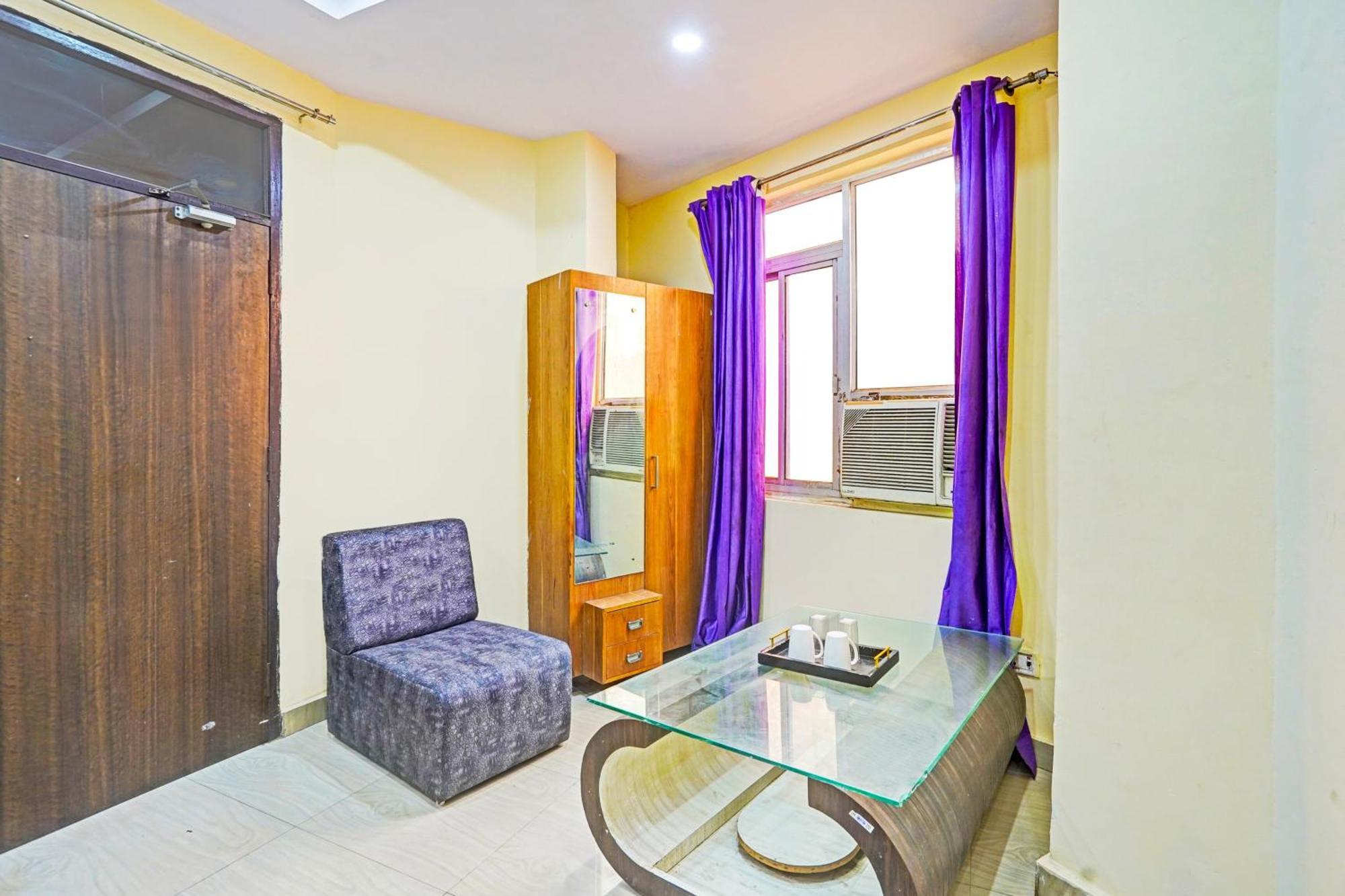 Hotel Super O Charbagh Formerly Khalsa