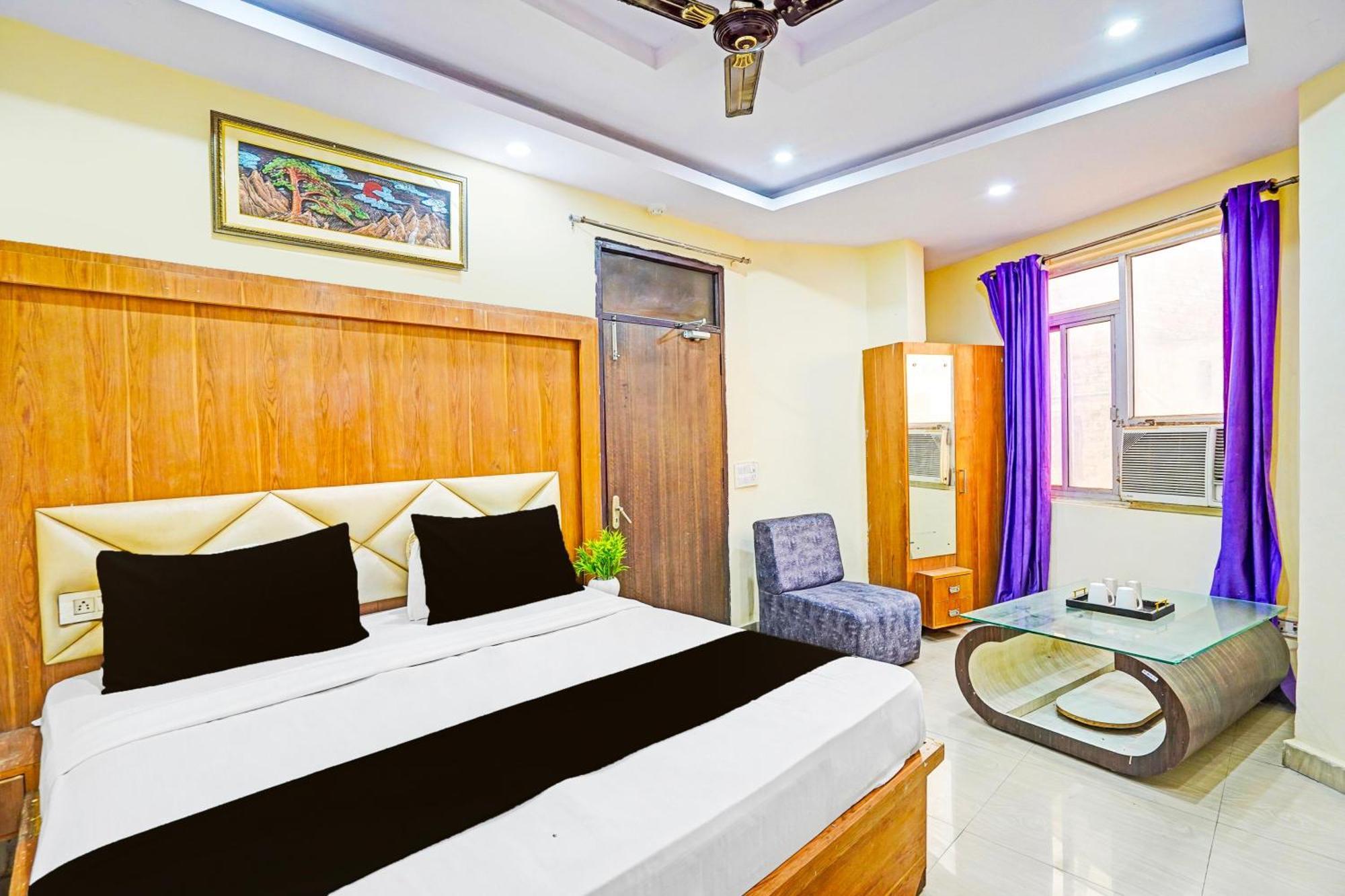 Hotel Super O Charbagh Formerly Khalsa